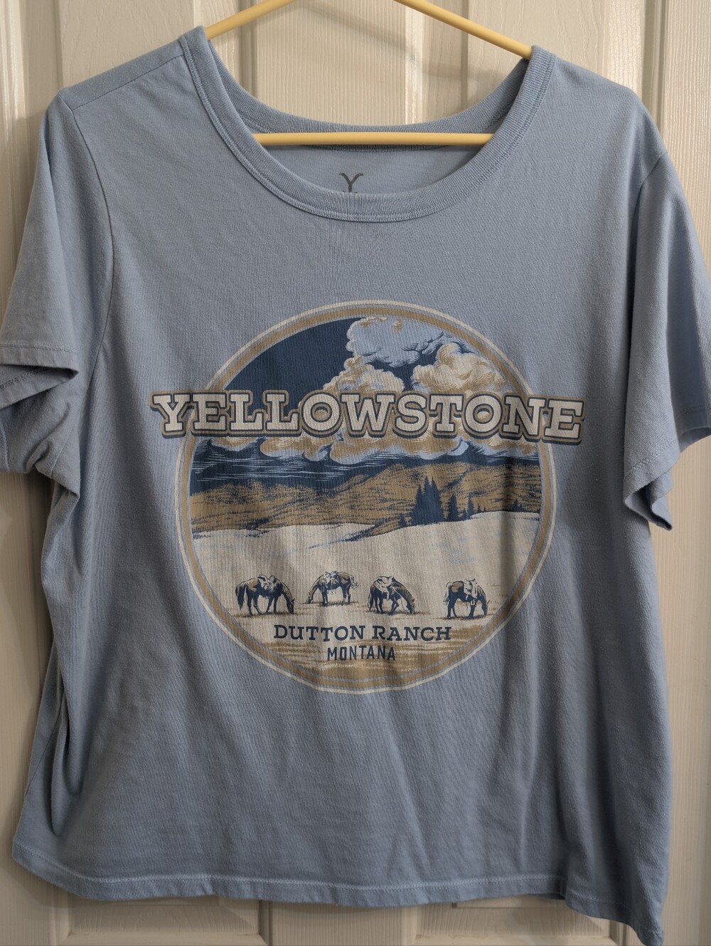 Yellowstone Dutton Ranch Short Sleeve Tee - Light Blue